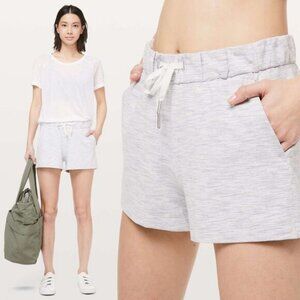 LULULEMON On The Fly Short 2.5" Size 8 Wee Are From Space Nimbus Battleship